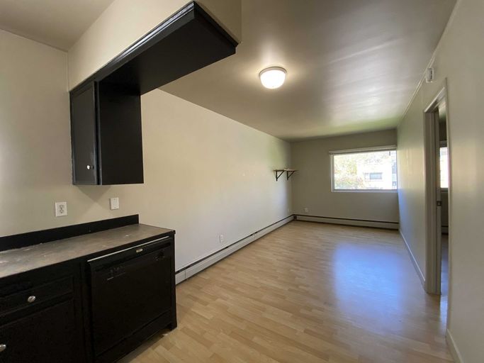 Photo of Mount Royal Apartments Property Image