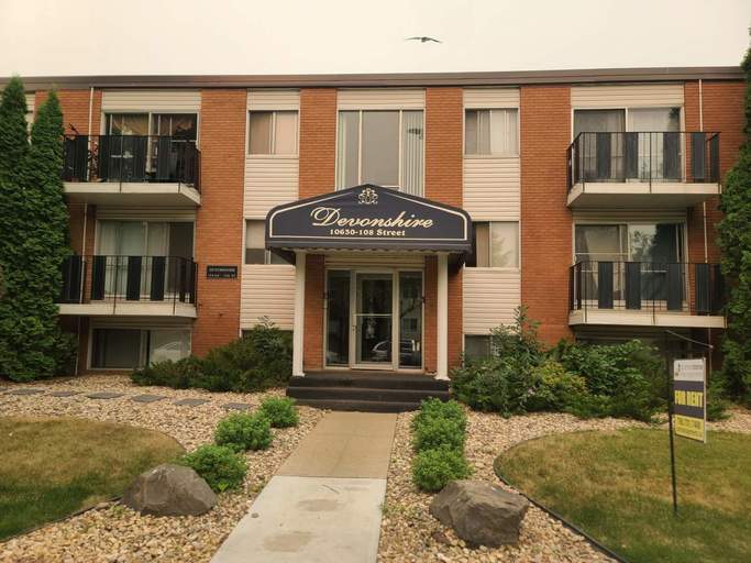 Photo of 10630 108 Street - Apartment Building in Central McDougall Property Image
