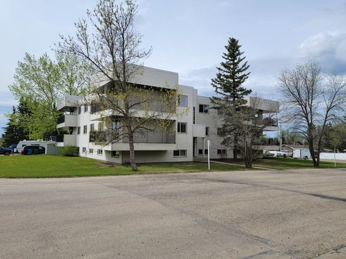 Photo of Beaveridge Manor 819-6 Ave Property Image