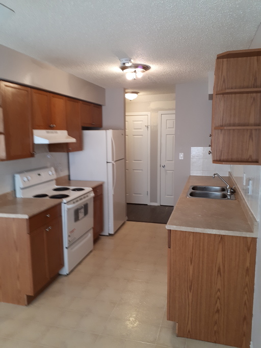 Photo of Bright & Spacious Townhouse for rent at 7121 80 Avenue !!! Property Image