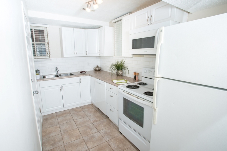 Photo of Cozy Modern Suite with Dishwasher and Private Laundry Property Image