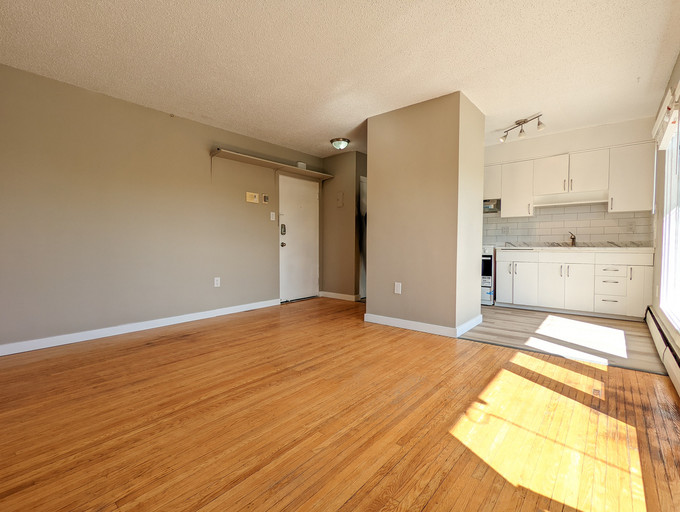 Photo of Rossdale Apartments 1 Property Image