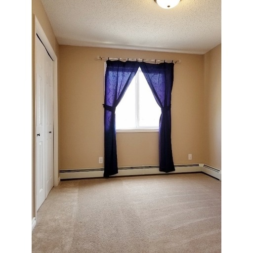 Photo of 901 16 Street Property Image