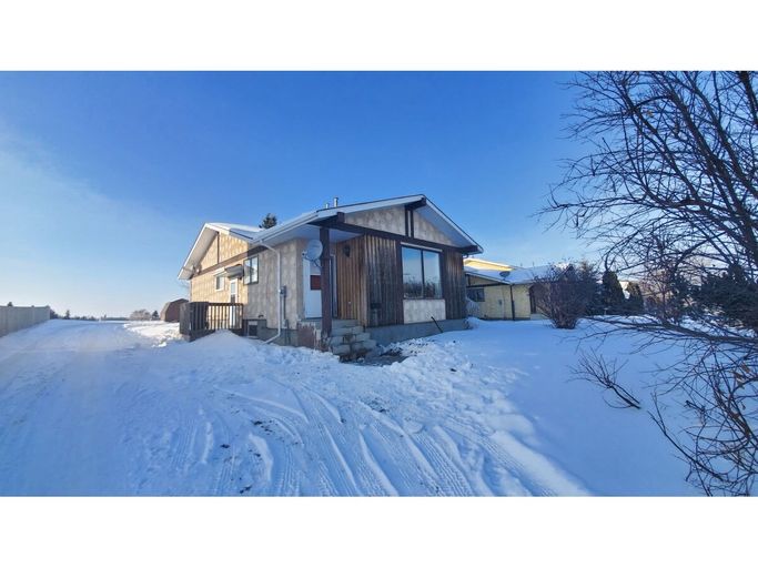 Photo of 1017 13 Street Property Image