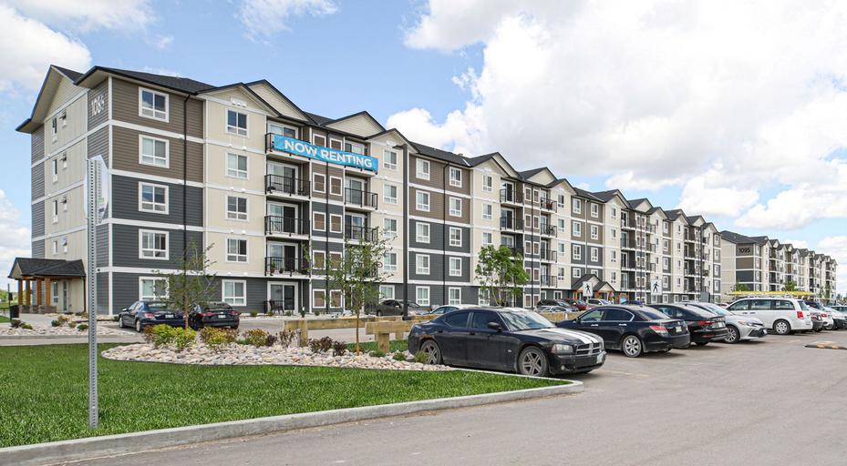 Photo of Courtview Landing Property Image