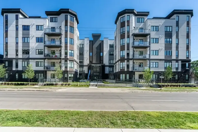 Midtown Estates Apartments | 10611 – 116 St NW, Edmonton