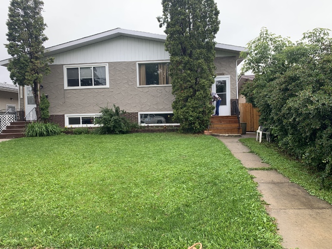 Photo of 10534 151 Street Northwest Property Image