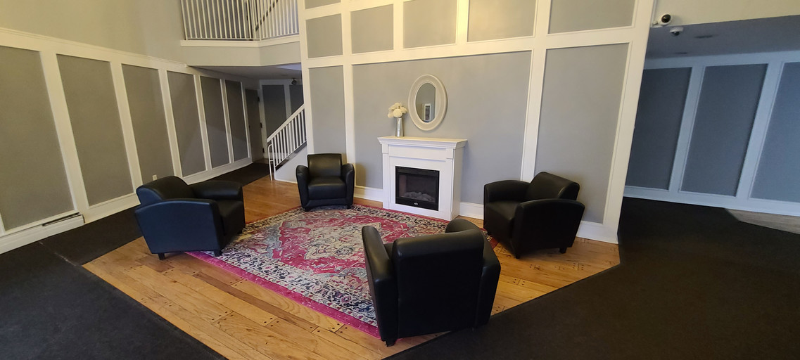 Photo of Bright 1 bed 1 bath condo*Pool, hot tub & exercise room*Heat & Water Included* Property Image