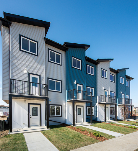 Photo of Breeze On Maple Way Property Image
