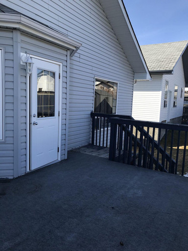 Photo of Large Multigenerational Family Home 6 Bed 3 bath*Fenced Yard w/ patio*Dbl Garage Property Image
