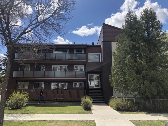 Photo of Clean & Quite 1 bed 1 bath Downtown Apartment Property Image