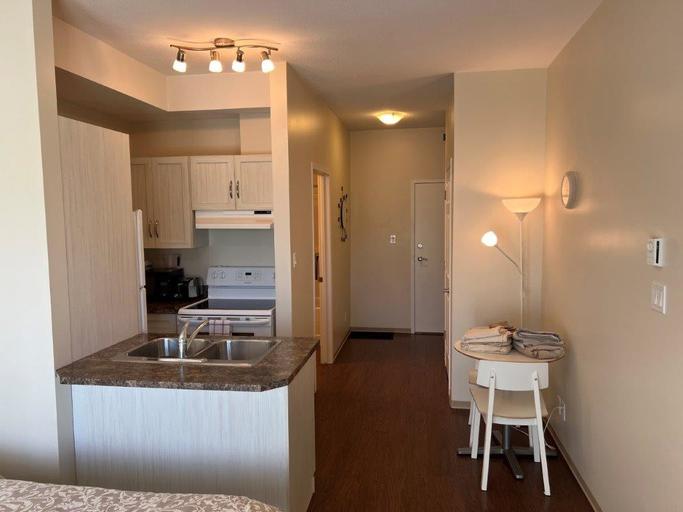 Photo of Fully furnished Bachelor unit Property Image
