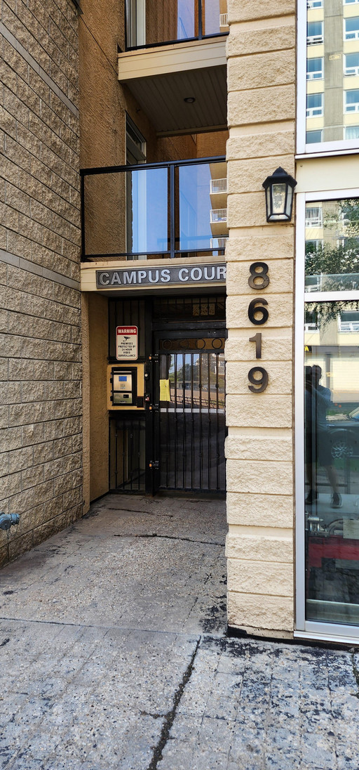 Photo of Bright 1 bed 1 bath condo*Next to UofA*Insuite Laundry*Balcony*Underground Stall Property Image