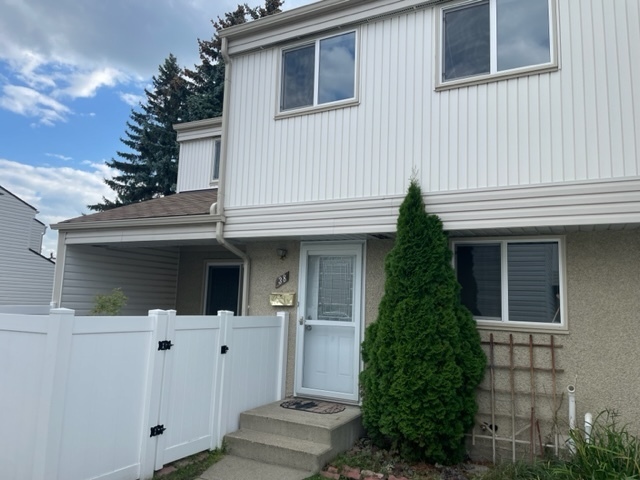 Photo of 38 Woodvale Villge Nw Property Image