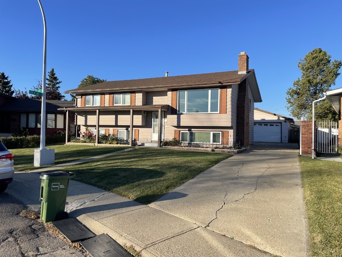Photo of Large 5 bedroom family home in Northside Property Image