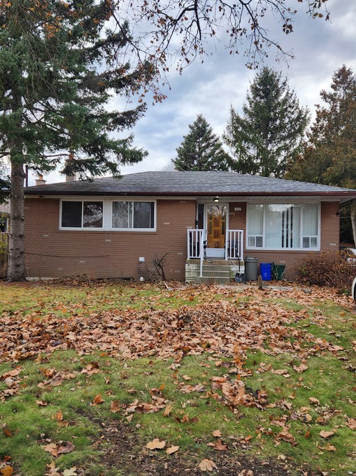 **SPACIOUS 3 BDRM - IN AMAZING AREA OF OSHAWA** A MUST SEE!!!! | 332 Viewmount Street, Oshawa