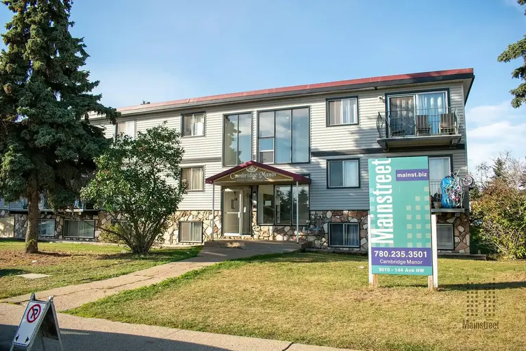 Photo of Cambridge Manor Property Image
