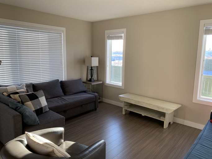 Photo of Bright 3 Bedroom Main Floor in Homesteader Property Image