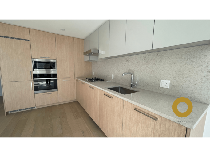 Photo of Convenient location 1 Bed 1 Bath in Richmond on No.3 Rd Property Image