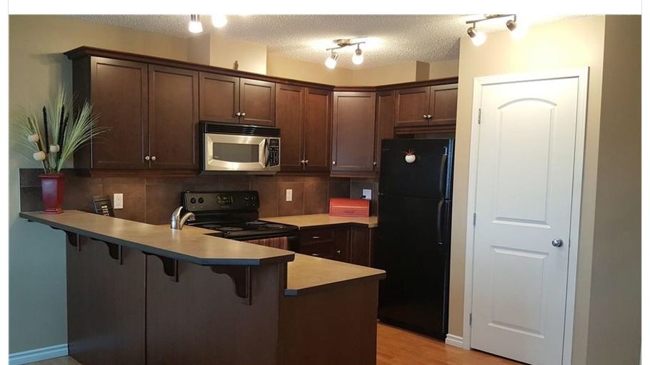 Photo of Beautiful townhouse for Rent Dec 1 Property Image