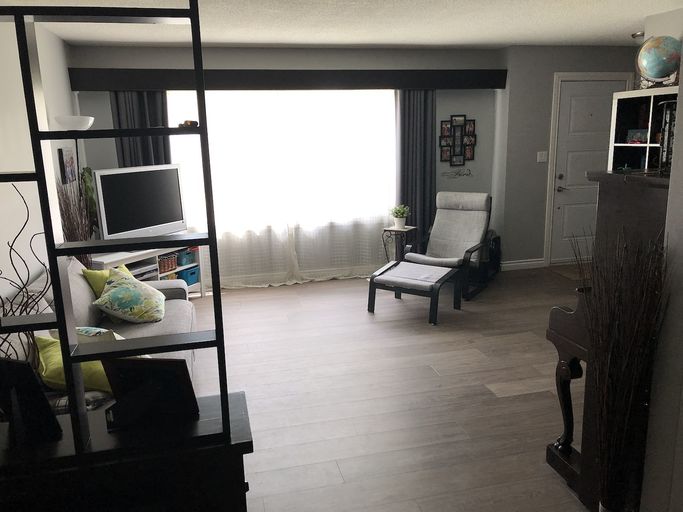 Photo of Modern, updated duplex, close to downtown Property Image