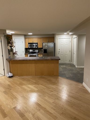 Photo of 1400 sq ft 2 Master br & Den / 3 br in Erlton (Waterford C) Property Image