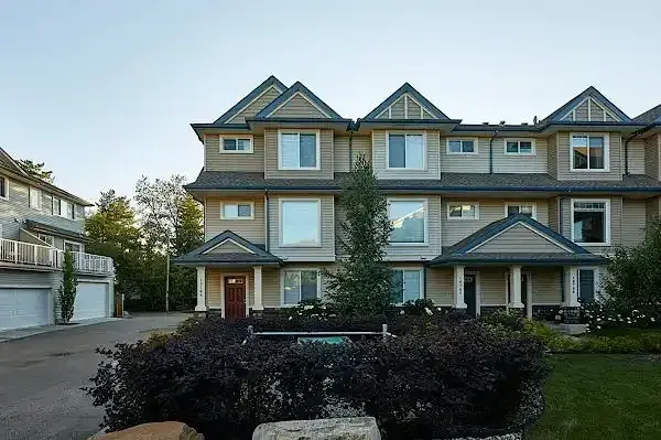 Photo of Bright Executive Townhouse Property Image