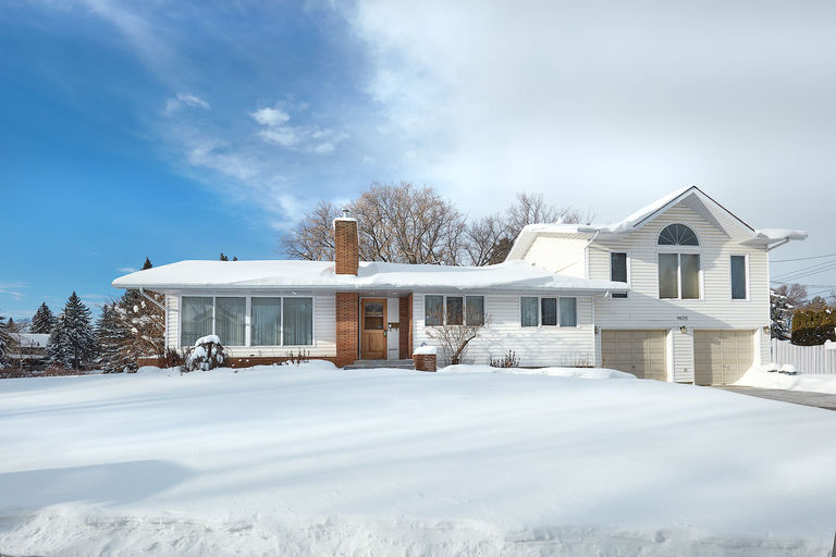 Photo of House For Rent in Desirable Crestwood Property Image