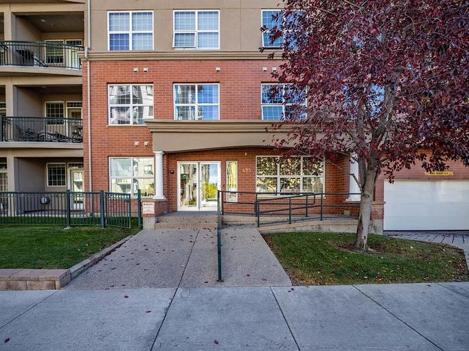 Photo of Beautiful 2 bedroom - indoor parking+Carwash Bay***** Property Image