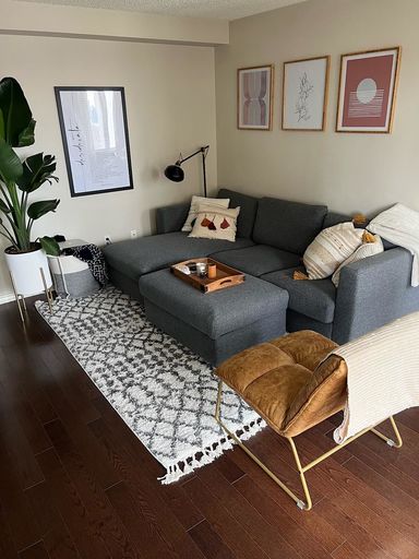 Photo of Cozy 1 Br+ Parking Downtown Property Image
