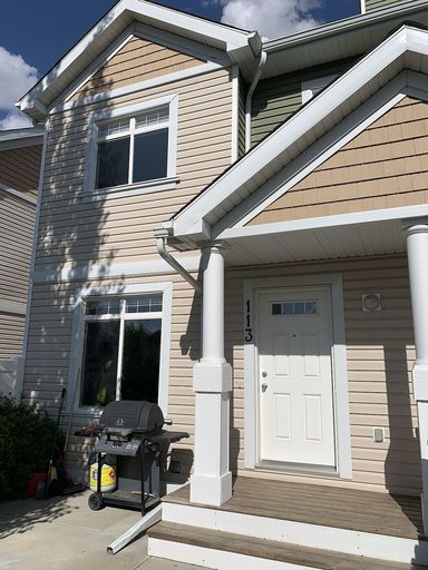 Photo of Beautiful corner 3 bedroom townhouse in Summerside! Property Image