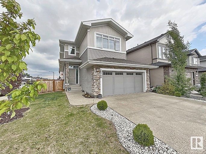 Photo of Beautiful 3 bedroom 2.5 bath full house with Double attached Garage, Large Deck Property Image