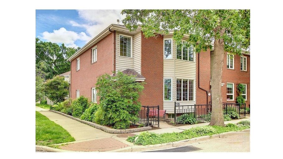 Photo of Stylish two story brick exterior townhouse in Rossdale Property Image