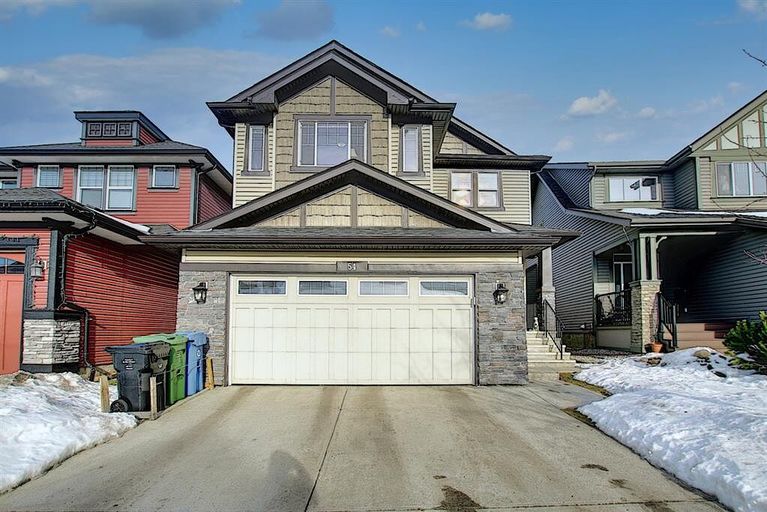 Photo of Luxurious Family Home with Stunning Amenities in a Prime Location! Property Image