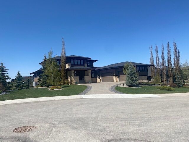 Photo of Beautiful Custom Built Home For Rent In Watermark Property Image