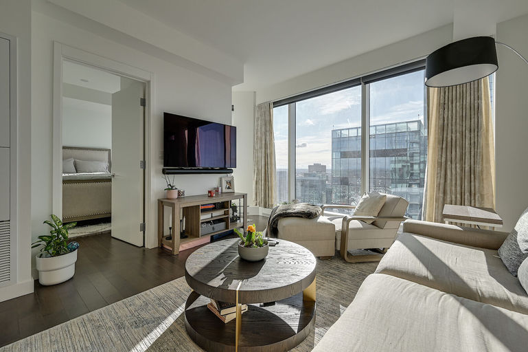 Photo of South Facing 1Bed+1Bath Luxury Living - The Legends Property Image