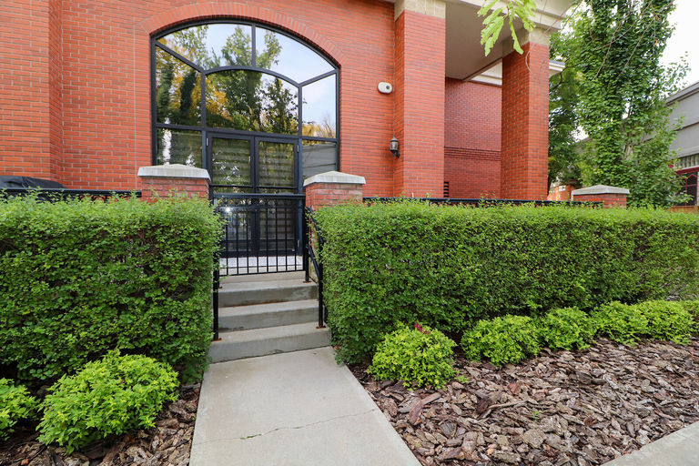 Photo of HIGHSTREET- Private 2 Storey Loft Style End Unit,Corner Patio- Totally Renovated Property Image