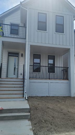 Photo of BEAUTIFUL LARGE SINGLE FAMILY HOUSE IN SOUTH POINT Property Image