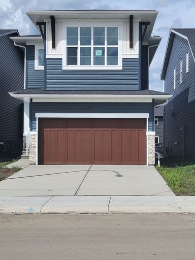Photo of Beautiful Brand New Home Available for Lease in Cochrane Property Image