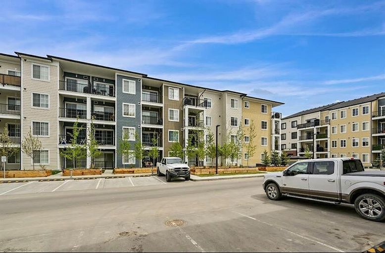 Photo of Luxury 2 bedroom, 2 bath Condo + UG parking + Storage Unit at Legacy Park II Property Image