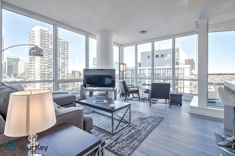 Photo of Immaculate 2Bed + Den 2Bath Downtown Condo - Bow River Views Property Image