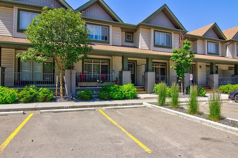 Photo of Rare built 4bedroom Townhouse Property Image