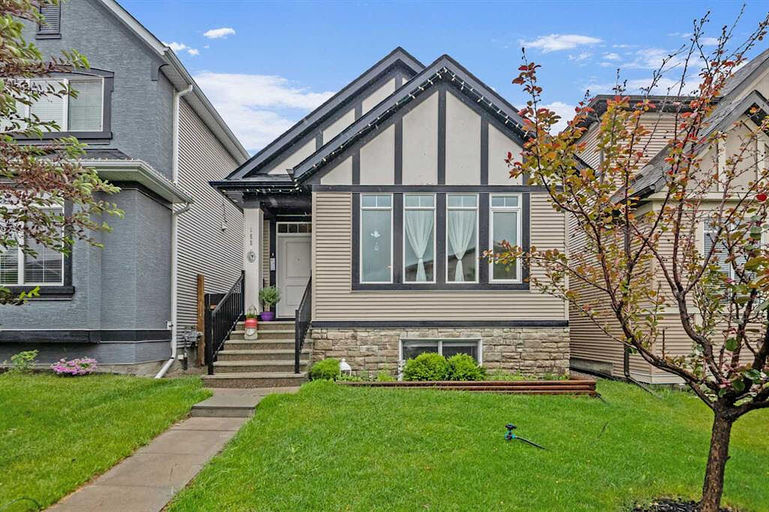 Photo of Very unique 1 bedroom 2 bath upper suite of house Property Image