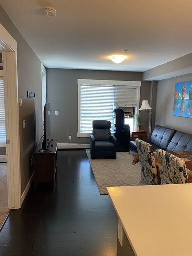 Photo of Flexible, Cozy Living - Designed With Contract Workers In Mind. Property Image
