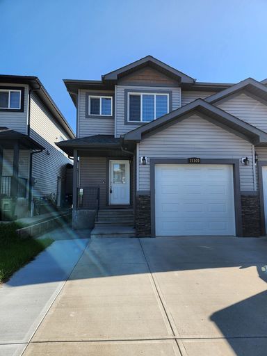 Photo of 4 Bed 3.5 Bath + Loft/Bonus room + A/C Property Image