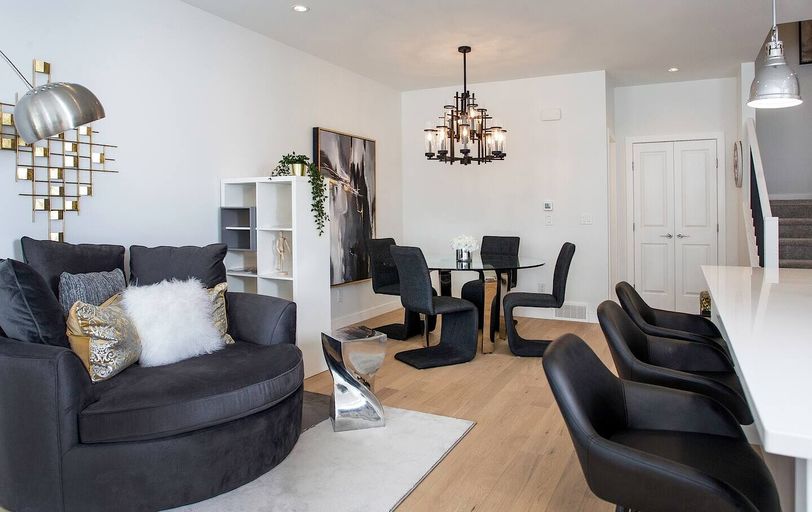 Photo of Luxurious 3 Bedroom Kensington House in Downtown MUST SEE !! Property Image