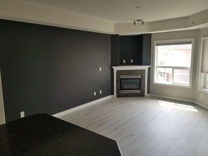 Photo of Lovely riverside apartment close to downtown, underground parking, fitness room, Property Image