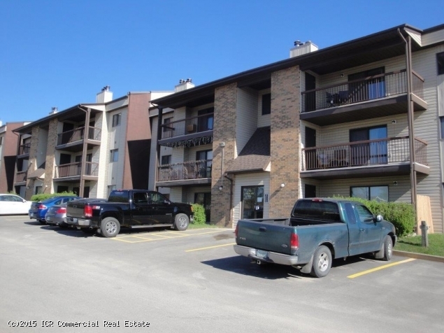 Photo of Lake Pointe Rentals - 325 + 215 Kingsmere Blvd Property Image