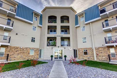 Photo of Eaglemont Manor Property Image