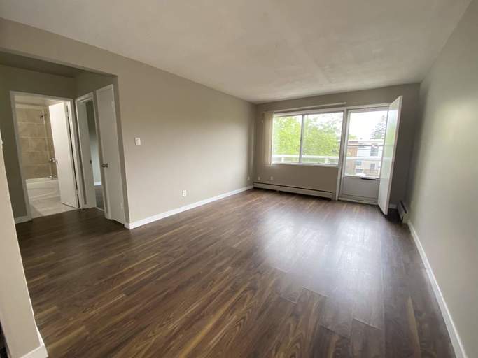 Photo of Murray Apartments Property Image